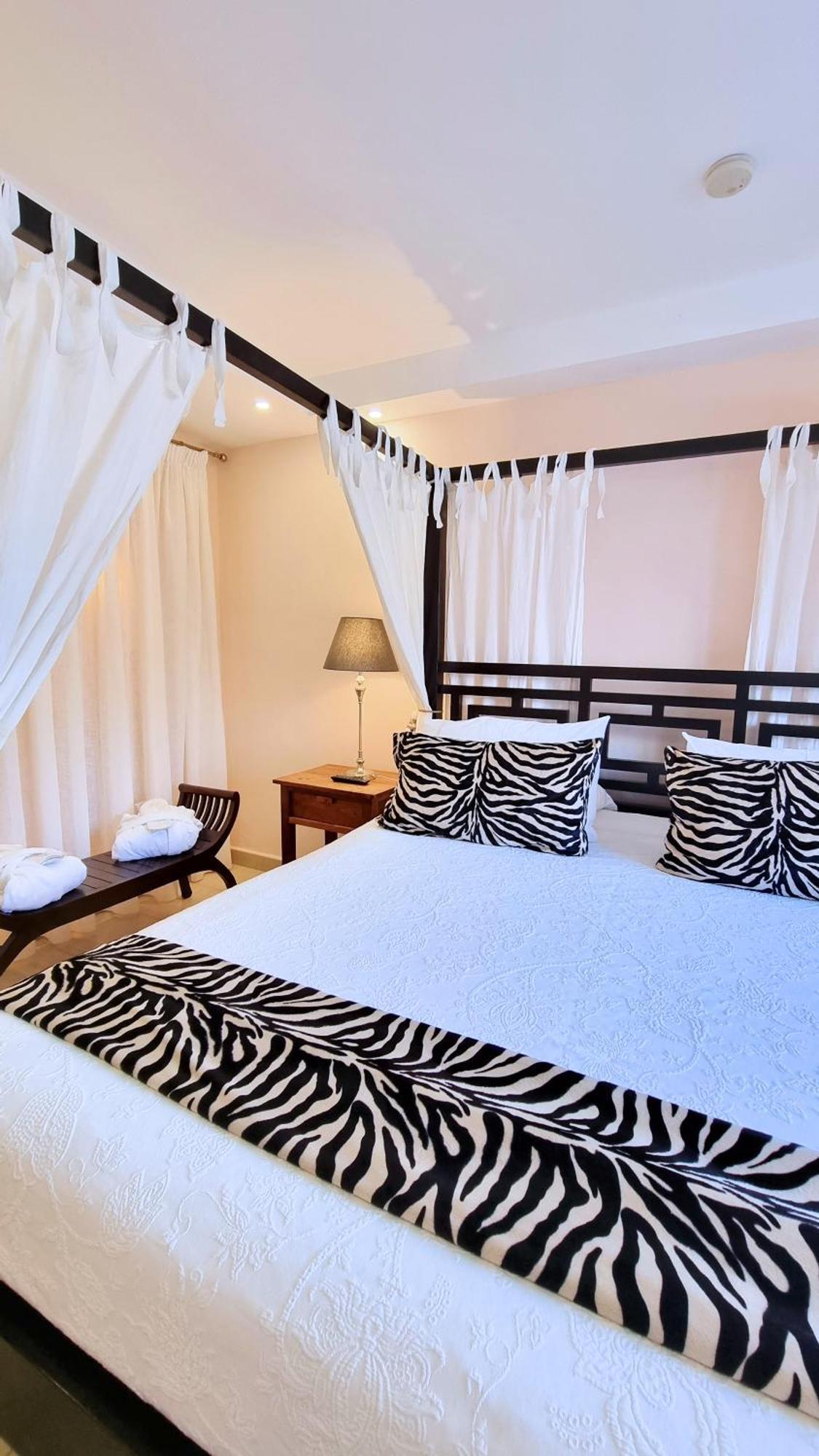 Evita Beach Suites Exclusivas Caleta de Sebo Extérieur photo