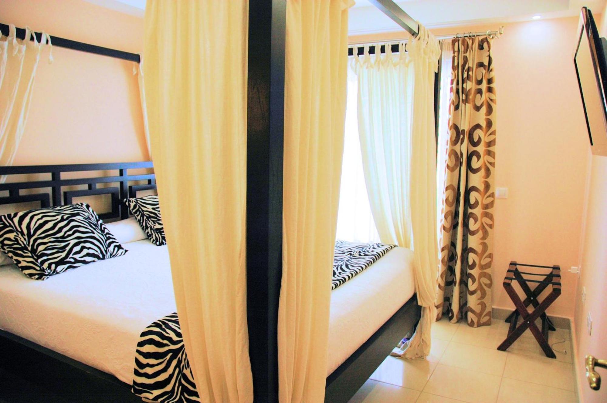 Evita Beach Suites Exclusivas Caleta de Sebo Chambre photo